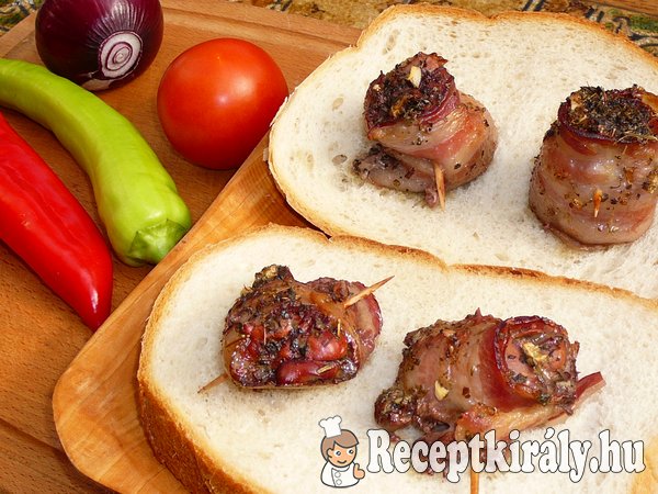 Szalonnába göngyölt csirkemáj